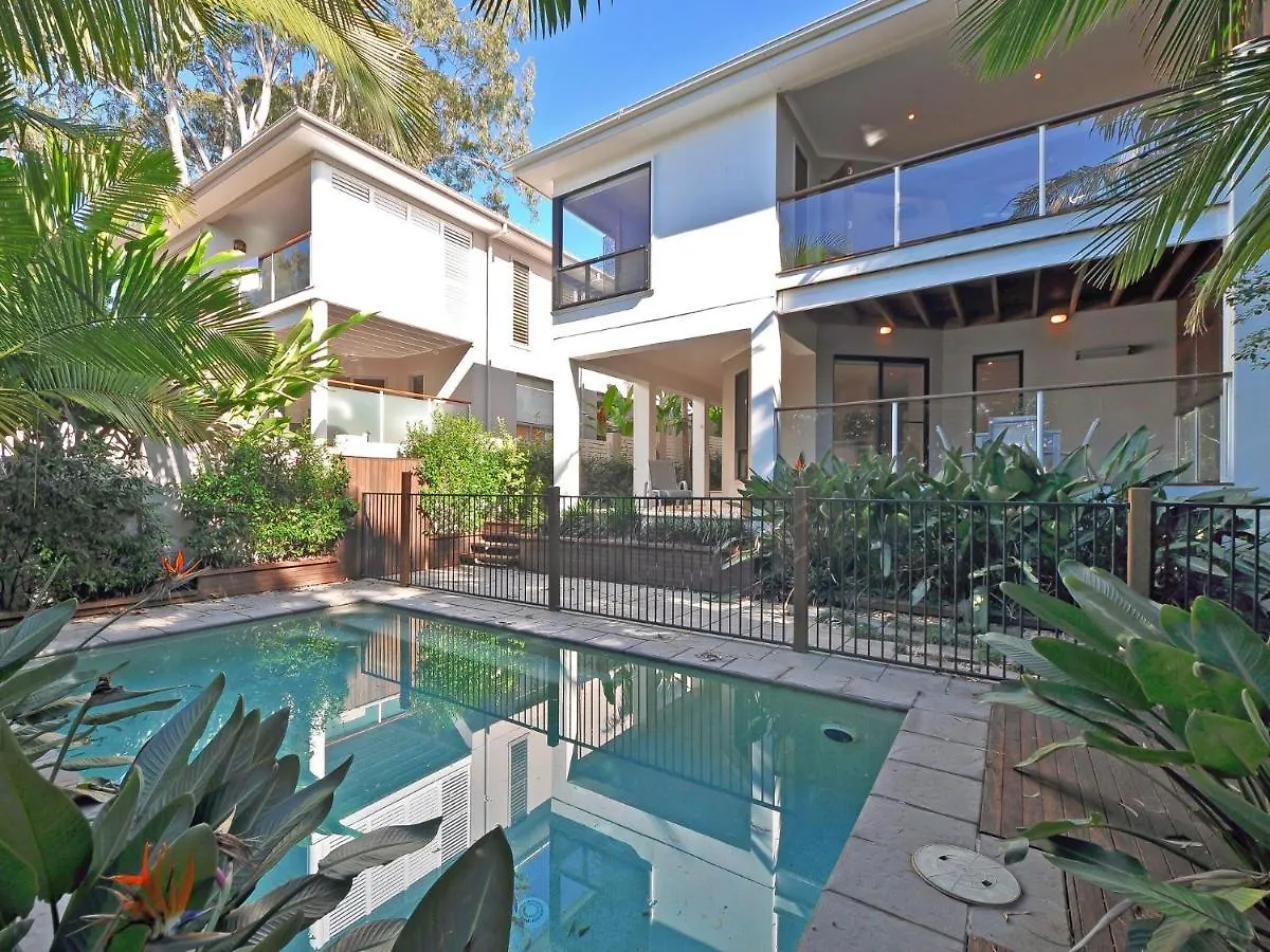 Moorindil Street Villa Tewantin